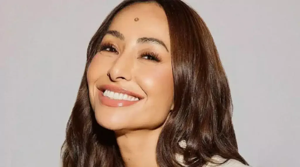 Sabrina Sato aos 43 anos Surpreende e Renova a Maternidade