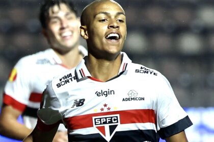 Jogador Ryan Francisco