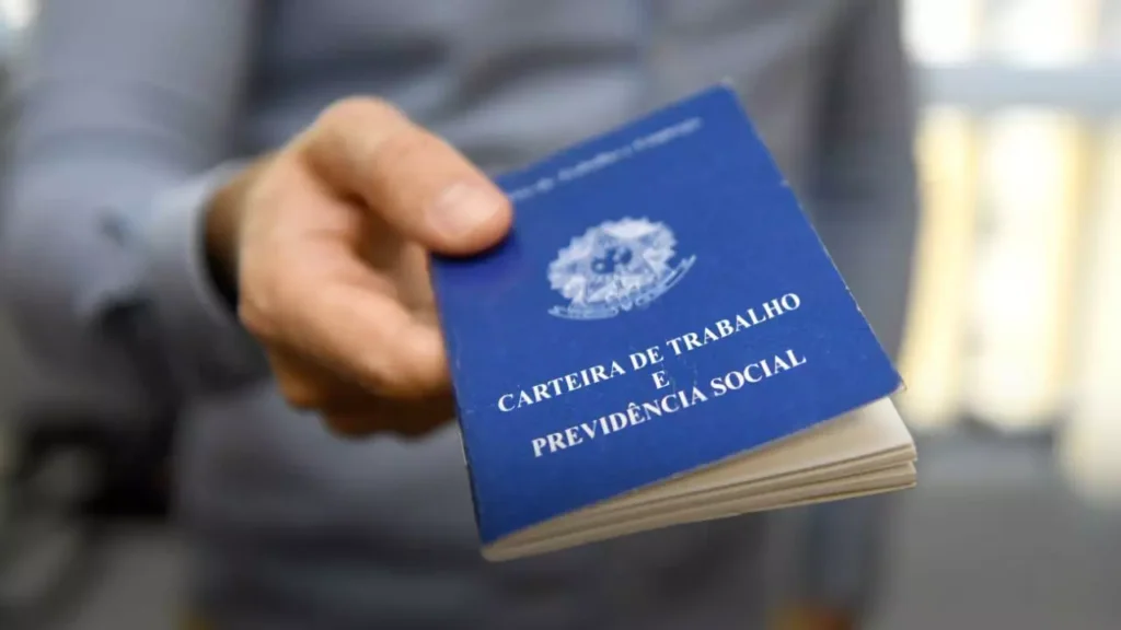 Por que Ninguém Quer Trabalhar de CLT ?