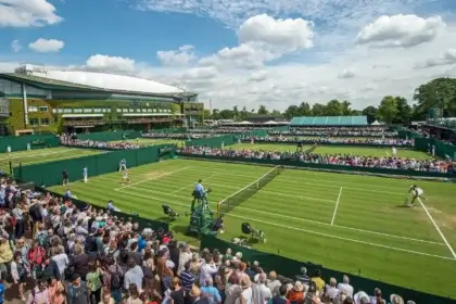 Wimbledon: O Sagrado Templo da Grama e a Sinfonia do Tênis Clássico