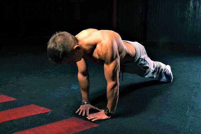 flexão para tríceps, Melhores Exercícios para Fortalecer os Tríceps