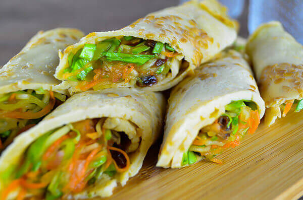 Wraps de Legumes com Pasta de Grão de Bico