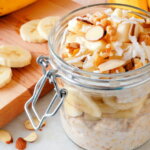 Descubra o poder do Overnight Oats com Banana e Sementes de Chia