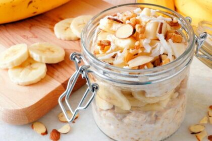 Descubra o poder do Overnight Oats com Banana e Sementes de Chia